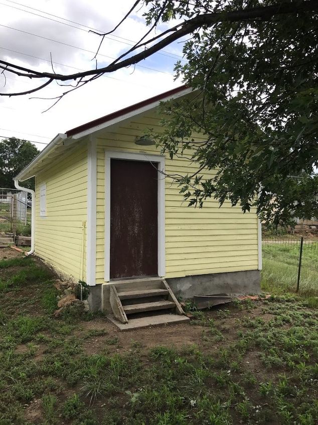q how can i turn a single car garage into a she shed craft room