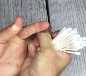 s super cool painting techniques you ve probably never seen, Step 4 Bundle cotton swabs with rubber band