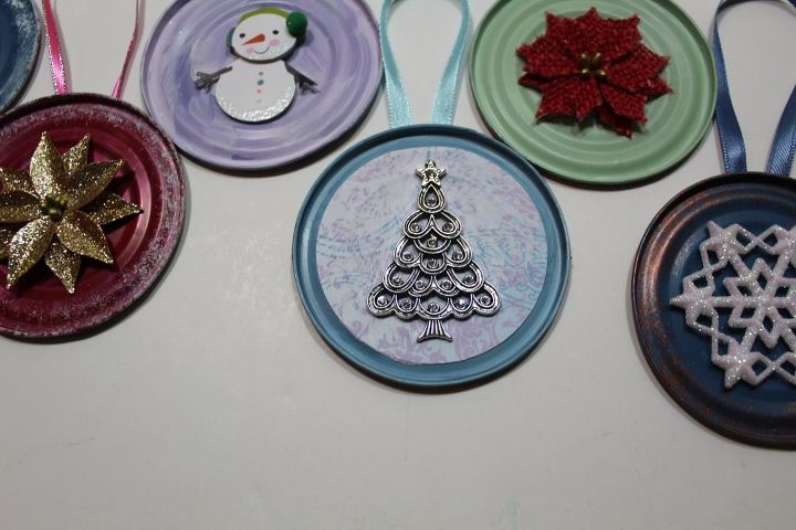 tin can lid ornaments, Close up