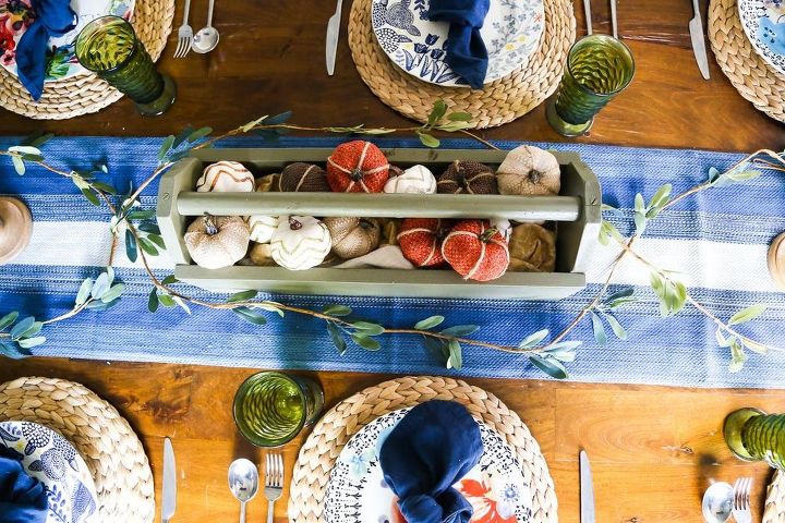gorgeous fall tablescape