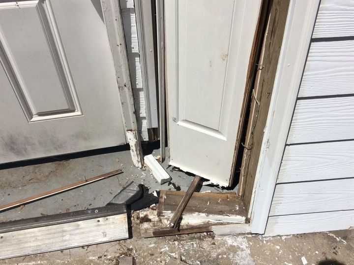 q how to repair door