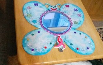 Reflexão de borboleta (espelho reciclado para a semana de reciclagem)