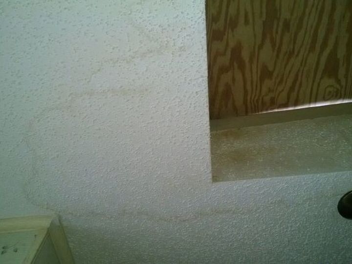 q can faded and water stained popcorn ceilings be painted