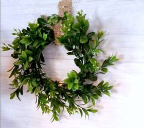 diy mini faux boxwood wreath with mason jar lids
