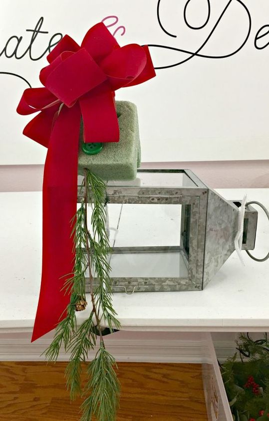 decorate your mailbox for christmas