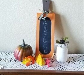 how to make a chalkboard pumpkin from a cutting board
