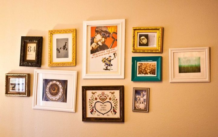 q how to hang a grouping of framed pictures