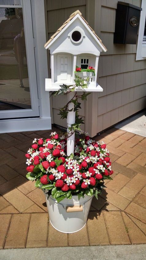 30 mesmerizing ways to decorate with artificial flowers, Construct This Jaw Dropping Birdhouse