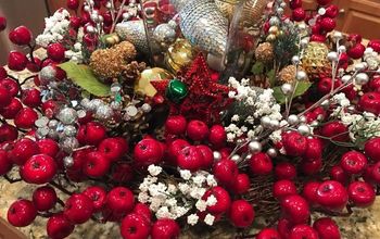 Bright and Cheery Round Christmas Centerpiece