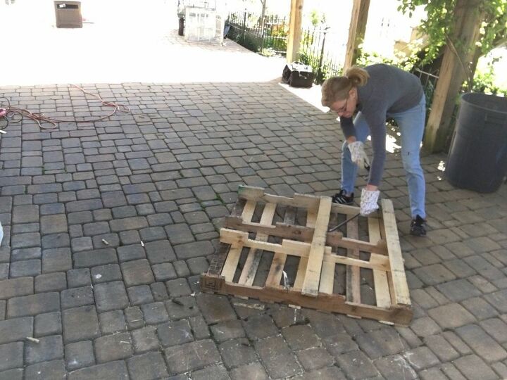 s 3 fantastic step by step ideas what to do with pallets, Step 5 Remove the back panels of that pallet