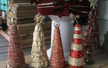  A árvore de Natal X Large Cone feita com arame e fita