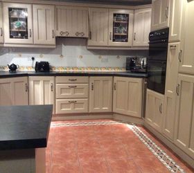 q painted kitchen cupboards