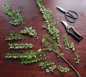 easy cheap evergreen christmas wreaths, Prep your evergreen sprigs