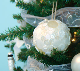 s 26 adorable ornament ideas to get you really excited for christmas, The Easy Button Ornament