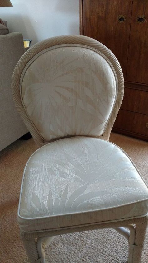 q painting dining room chairs