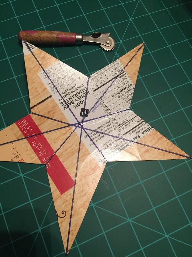 owl and stars made from cardboard, Drawing lines scoring along lines