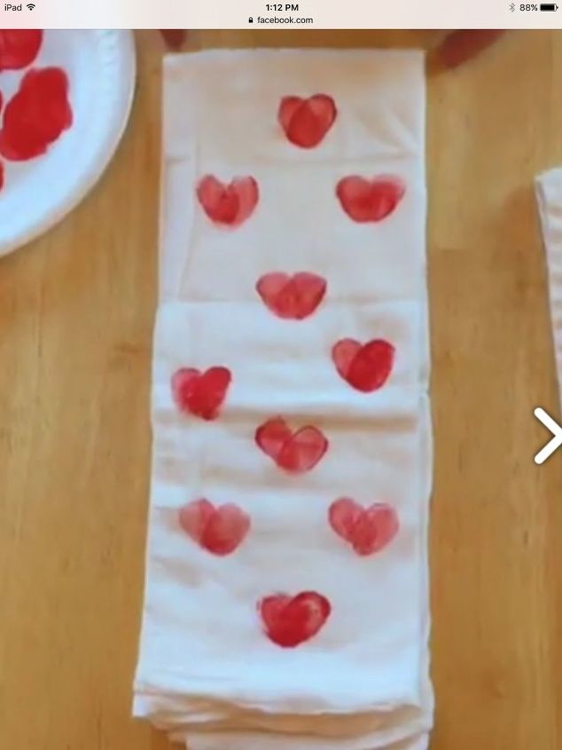 s check out these wonderful gift ideas you can do all by yourself, Gift charming kitchen towels