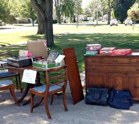 10 tips for shopping garage sales