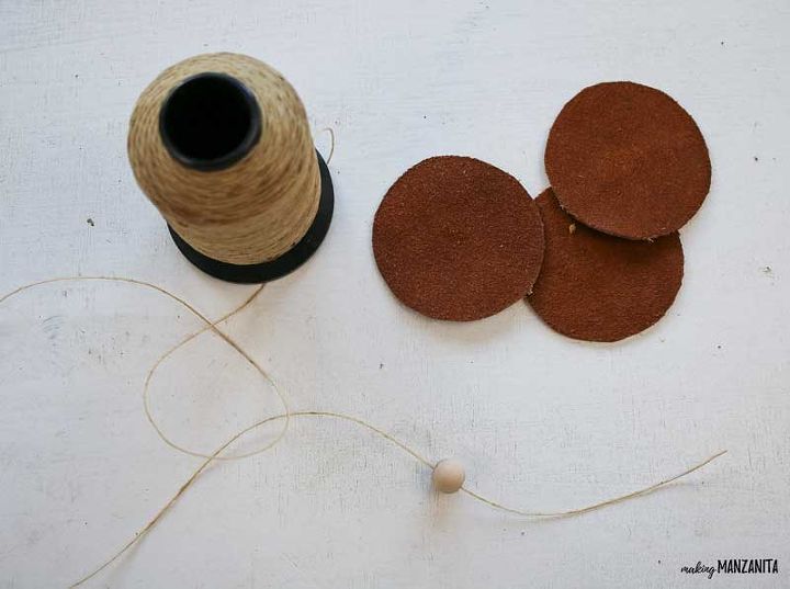 acabamentos de couro circulares simples