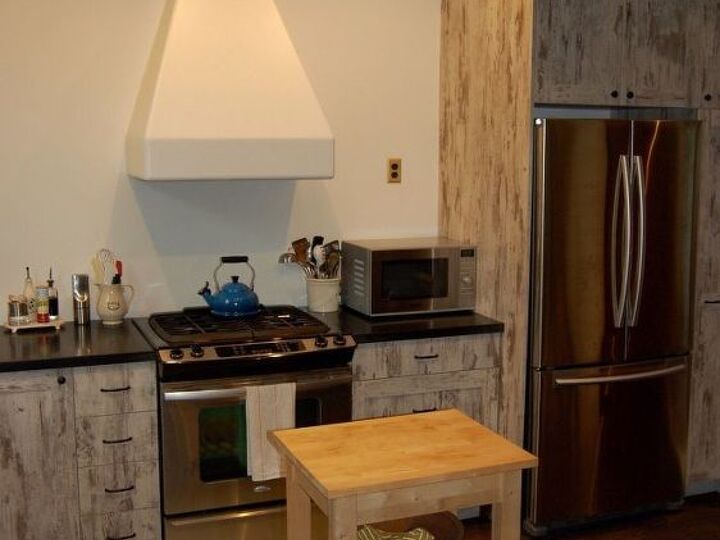 q is it advisable to paint melamine cabinetry