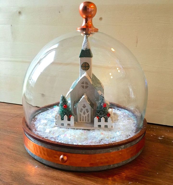 terrarios navideos y globos de nieve hechos con huracanes y clavos de cristal, Globo de nieve de Navidad hecho con vidrio Cloche