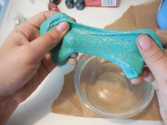 cmo hacer slime 11 impresionantes proyectos de slime diy, Receta f cil de slime