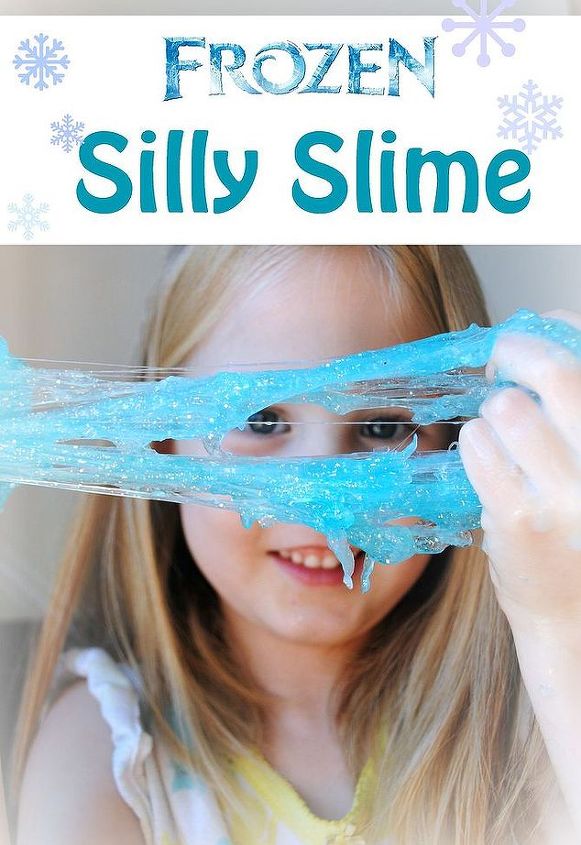 cmo hacer slime 11 impresionantes proyectos de slime diy, Slime azul brillante para la diversi n inspirada en Frozen
