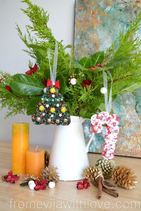 create beautiful christmas ornaments using suffolk puffs yo yos