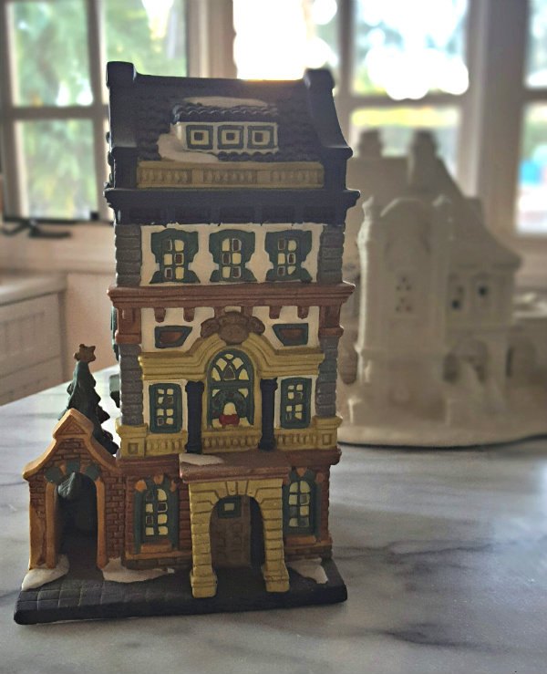a christmas update with dixie belle paint