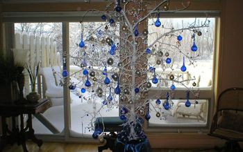 HAND-BLOWN GLASS XMAS ORNAMENTS FOR A MINNESOTA WINTER