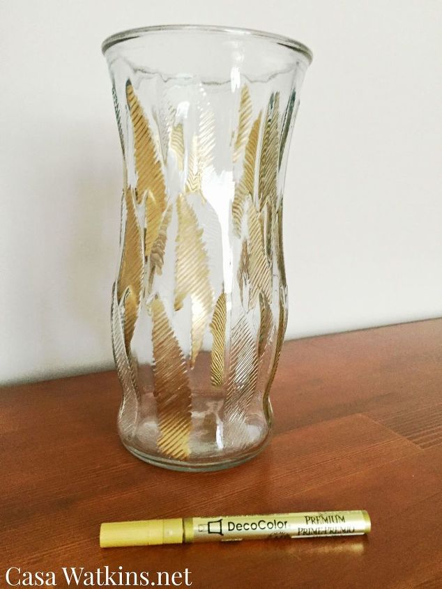 s these amazing vase ideas will blow your guests away, Draw on gold leaves with a pen