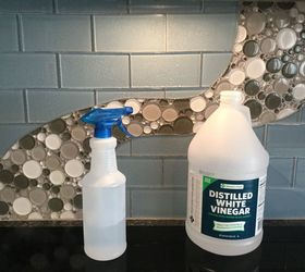 clean your kitchen with basic products