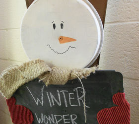 30 creative ways to repurpose baking pans, Make an adorable snowman chalkboard
