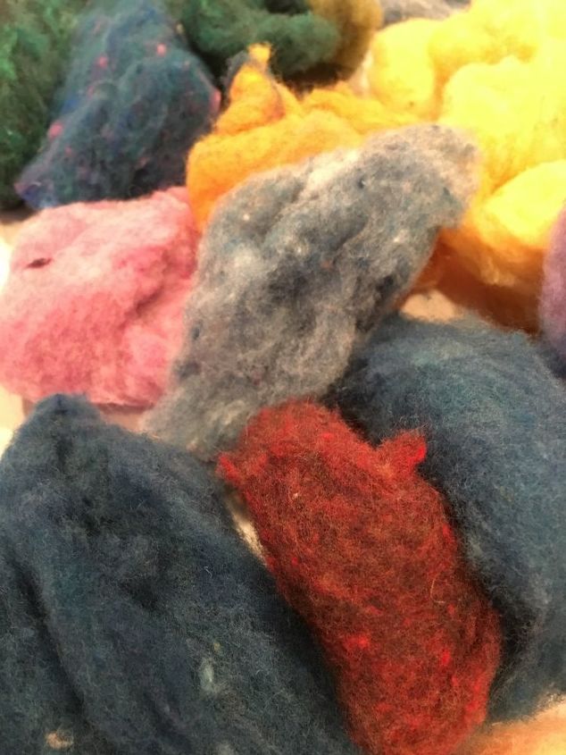 adornos de lana de bellota con purpurina para el rbol de navidad, Prepara las bellotas de lana