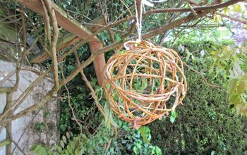 Weaving a Simple Willow Ball