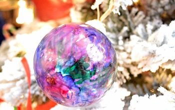DIY Sharpie Marbled Ornaments