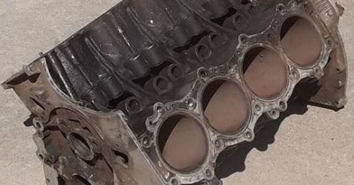 Engine Coffee Table Diy : Engine Block Coffee Table Automotive Decor