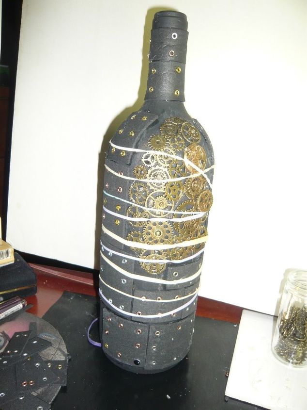 botella de vino alterada