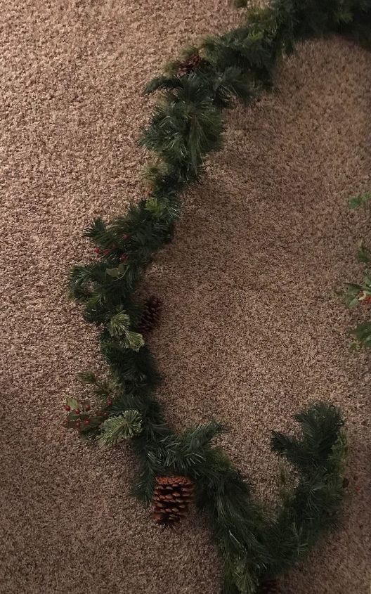 q only one garland for mantle