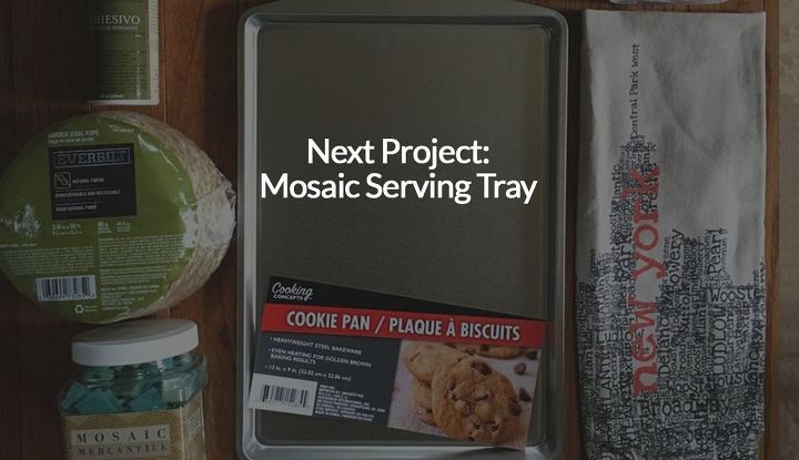 3 grandes proyectos para voltear tus sartenes para galletas, Bandeja para servir de hoja de galletas en mosaico