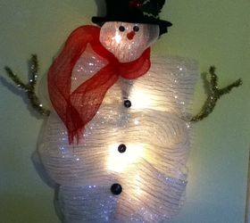 s use ribbon to decorate for christmas with these last minute ideas, Mesh Ribbon Snowman