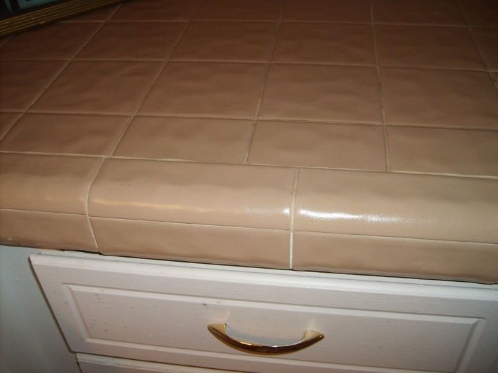q edging ideas for bathroom counter top
