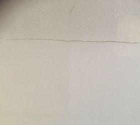 q help me out to repair a crack ceiling