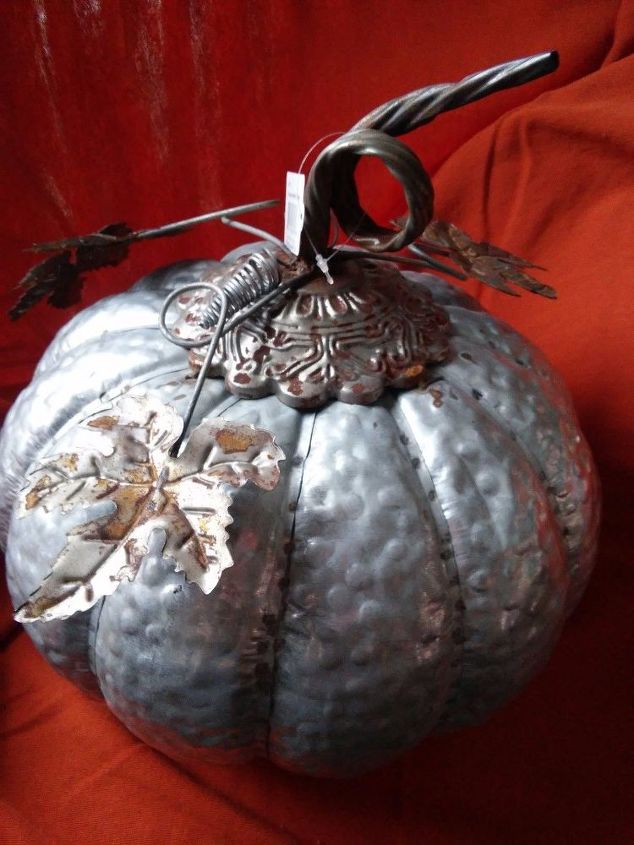 q does anyone know where i can order these metal galvanized pumpkins