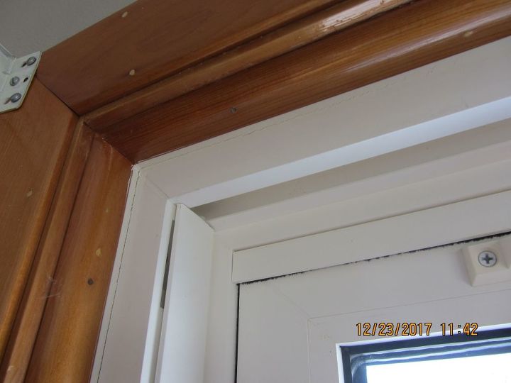 Inside Mount Blinds On These Windows, How To Cut Quarter Round Trim For Windows