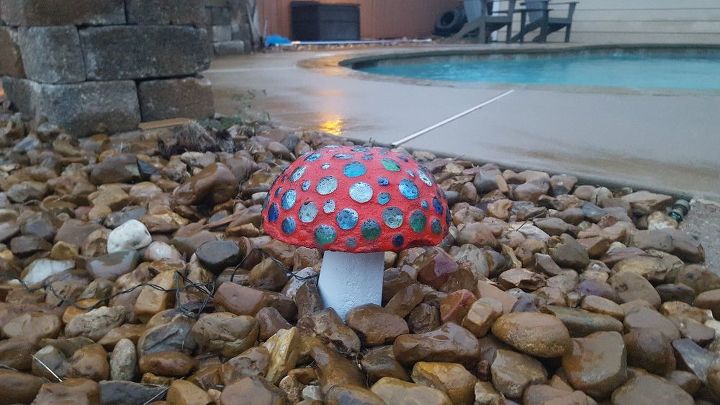 how to use dollar store bowls to make mushroom solar lights, DIY Concrete Mushrooms