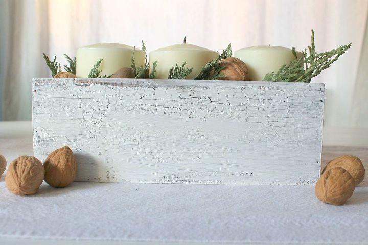a simple winter centerpiece a chippy rustic box