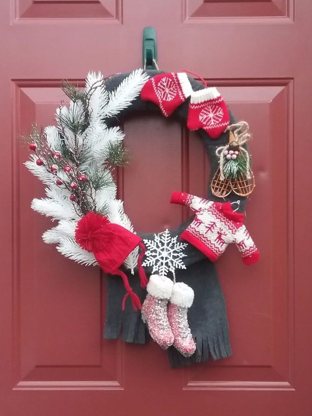 s 20 wintery wreath ideas that you ll want to make for your home, Classic Canadian Wreath
