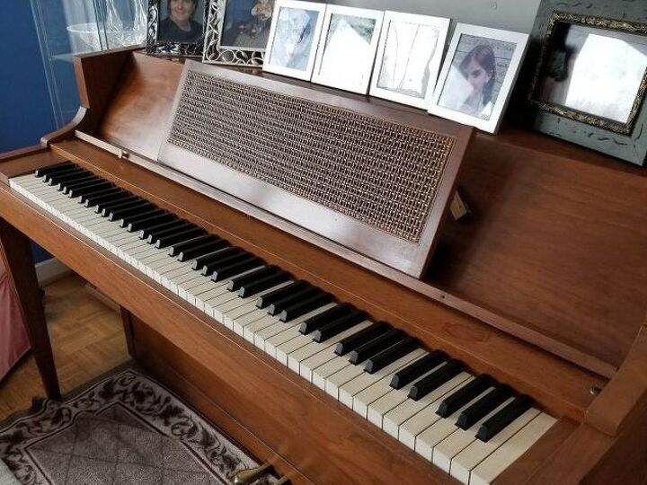 q need a piano cover