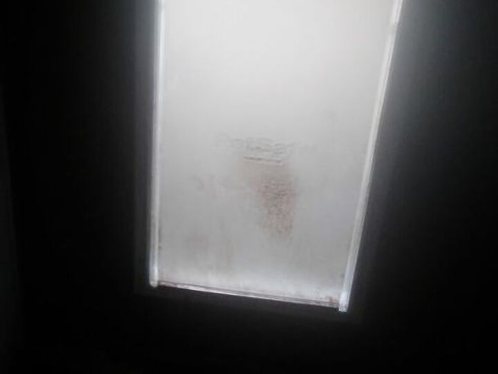 q help make a cover for doggie door to help with draft